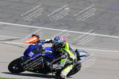 media/Mar-19-2022-Fastrack Riders (Sat) [[4e7522d738]]/Level 5 Race/Turn 3 and 4/